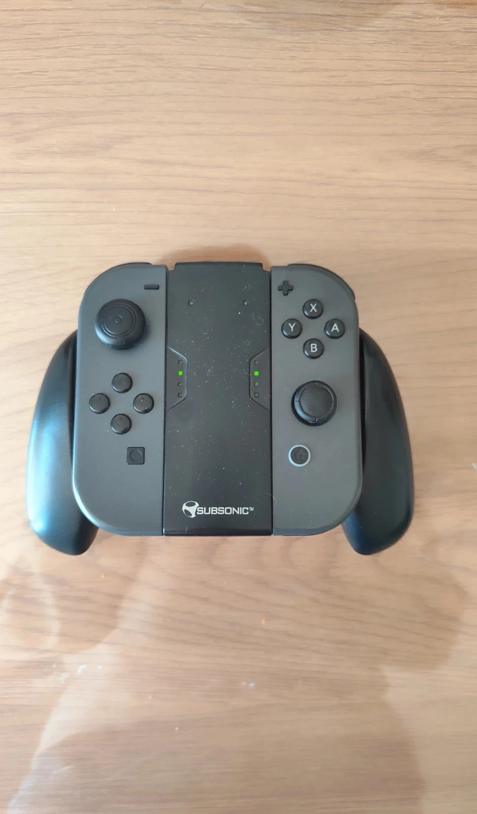 Subsonic Nintendo Switch Joycon Controller / Stand – photo 2